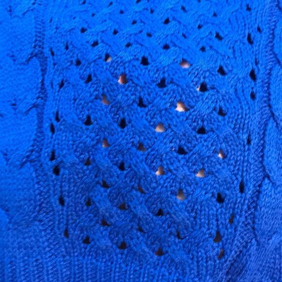 🔹Blue & White Sweaters Junior’s XS - Picture 8 of 9